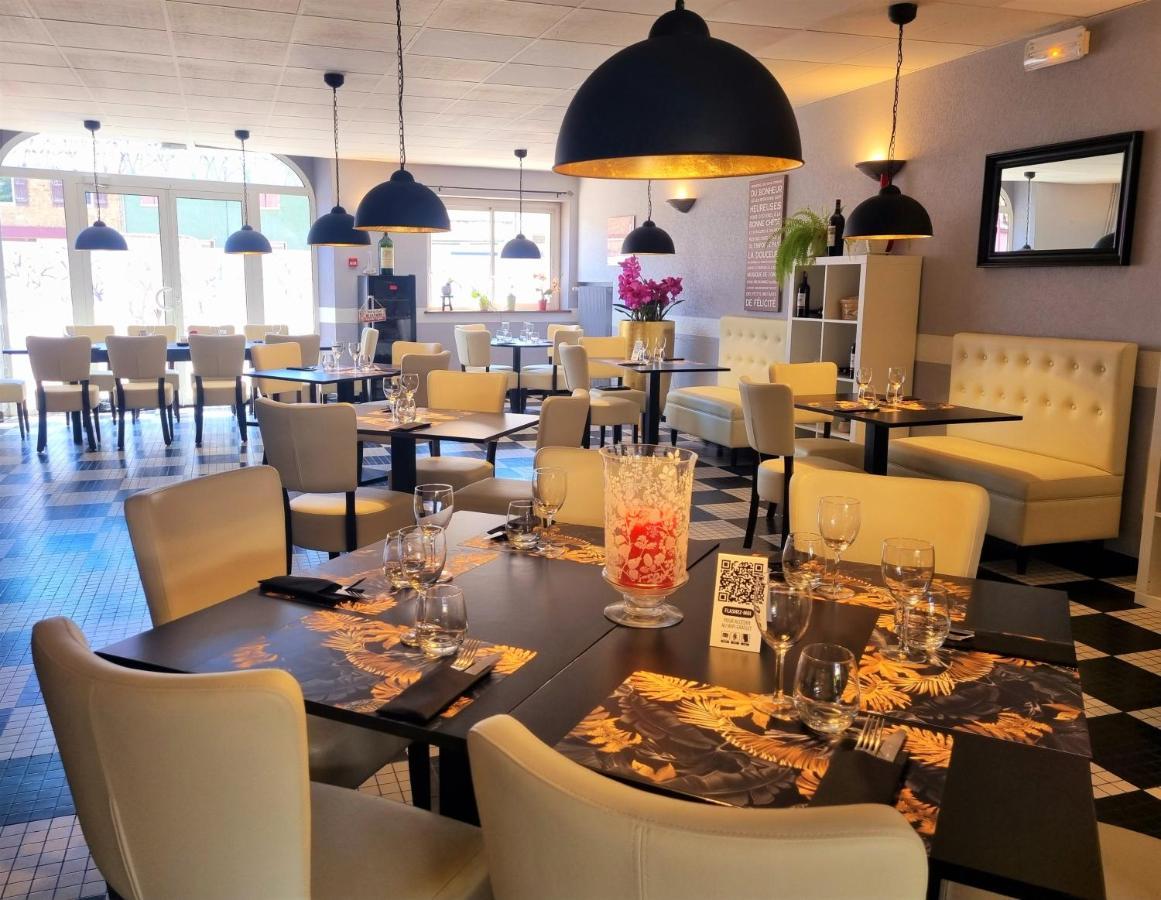 Hotel Restaurant Du Commerce Estang エクステリア 写真