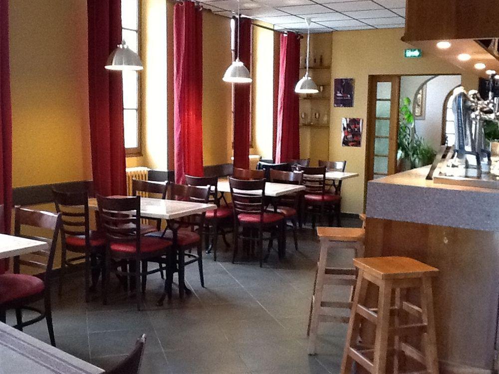 Hotel Restaurant Du Commerce Estang エクステリア 写真