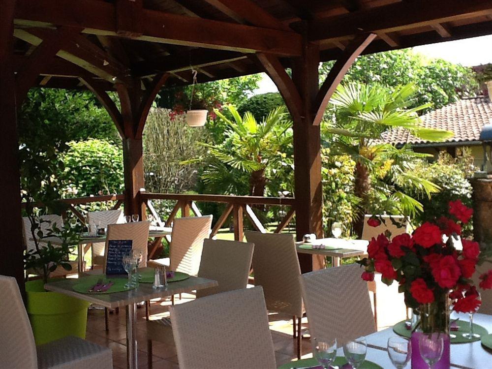 Hotel Restaurant Du Commerce Estang エクステリア 写真