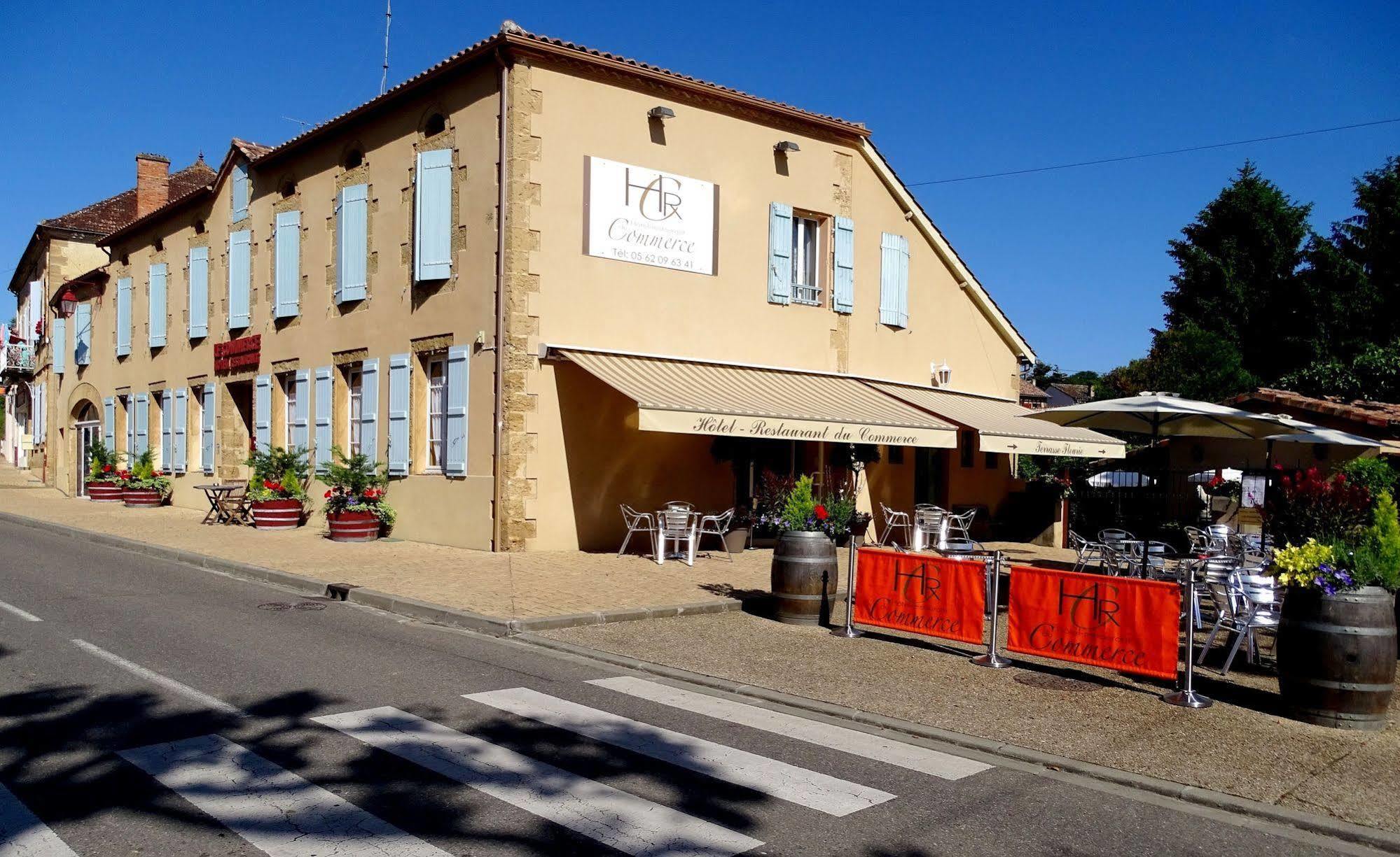 Hotel Restaurant Du Commerce Estang エクステリア 写真